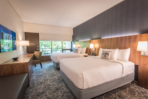 In-room safe, individually decorated, individually furnished, desk