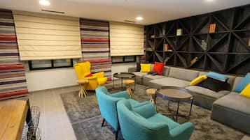 Tủ lạnh, dụng cụ pha cà phê/trà