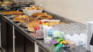 Bao gồm bữa sáng buffet hàng ngày