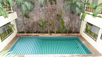 Donzen dekbedden, individueel gedecoreerd, individueel gemeubileerd