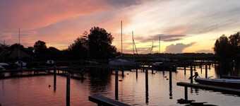 Lake house 21 luxury bungalow with iR Sauna