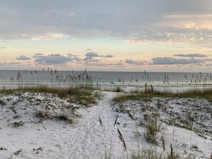 På stranden, liggestole