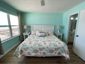 3 bedrooms, travel cot, free WiFi, bed sheets