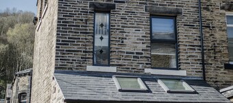 4 Bedrooms, sleeping 6,  just 2 minutes walk from Hebden Bridge town square .