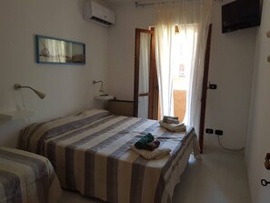 Maison, 4 chambres, fumeurs, balcon | 4 chambres, lit parapluie, Wi-Fi