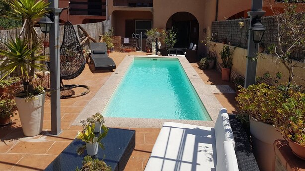 Ferienhaus, 4 Schlafzimmer, Raucher, Balkon | Pool