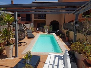 House, 4 Bedrooms, Smoking, Balcony | Pool