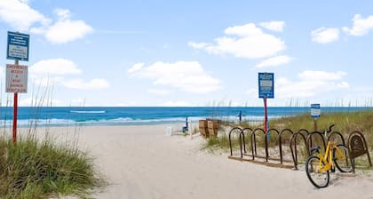 A Slice Of Paradise! Beautiful Ocean Views And Just Steps From The Beach