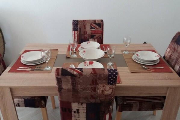 Dining - Maljevic Apartments no. 2 (Bar)