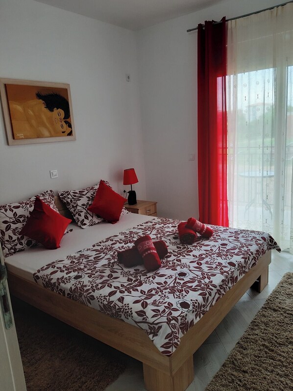 1 bedroom, iron/ironing board, WiFi