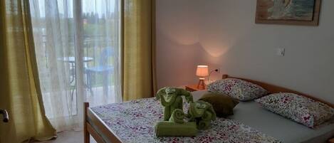 1 chambre, fer et planche à repasser, Wi-Fi