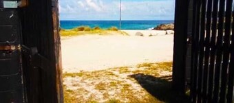 Escuela de Surf y Hostel Baldaio