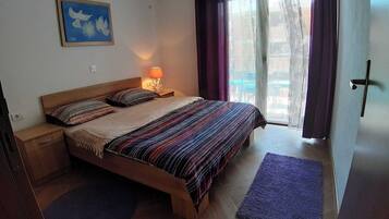 1 bedroom, iron/ironing board, WiFi