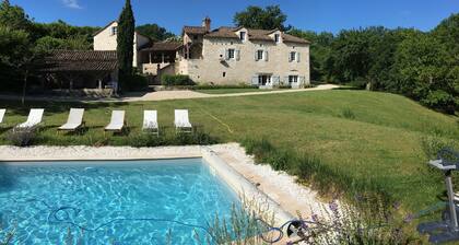 Charming stone residence with heated swimming pool 4X10