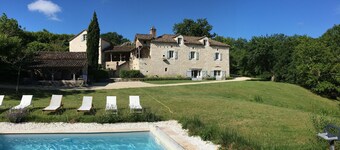 Charming stone residence with heated swimming pool 4X10