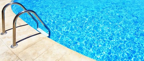 Piscine couverte