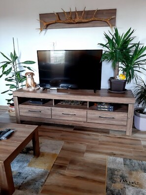 Interior - Maljevic Apartments no. 5 (Bar)