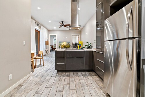 The Chic Cabin Apartment