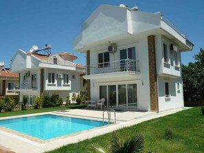 Front of property - NG Apart Otel (Fethiye)