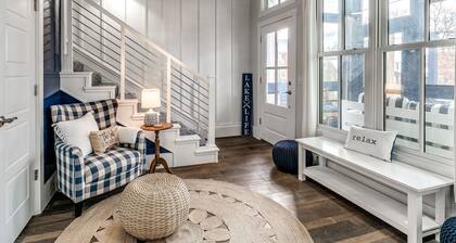 Carlton Landing! Gorgeous Home on Redbud Park