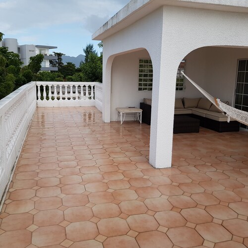 Aloha Penthouse apartment in the heart of the Maho entertainment area.