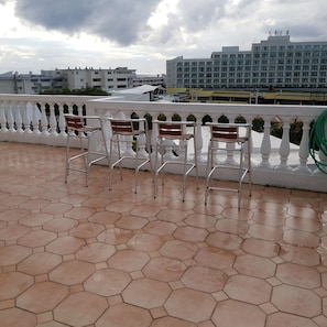 شرفة/رواق