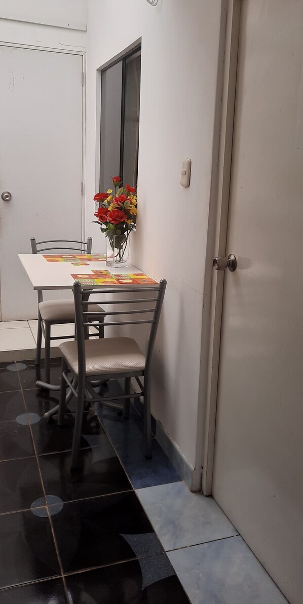 تناول الطعام