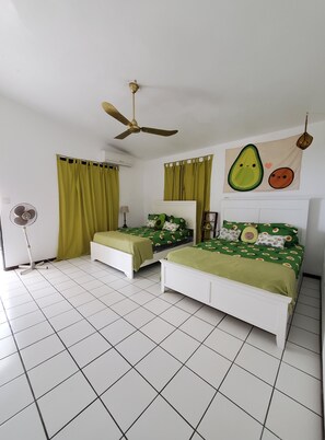 2 bedrooms, iron/ironing board, WiFi