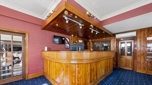 Unclassified image, 4 of 24, button - The Grand Hotel Launceston (Launceston)