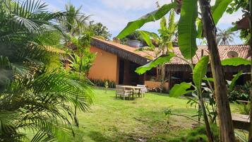 Fachada da propriedade