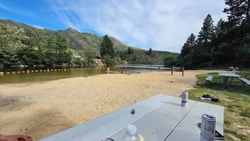 Beach nearby, beach towels