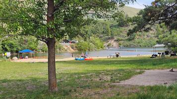 In StrandnĂ€he, StrandtĂŒcher
