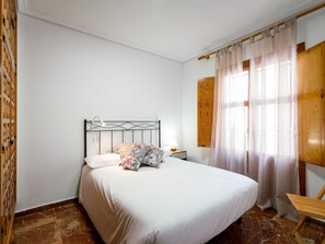 2 Schlafzimmer, Bügeleisen/Bügelbrett, Internetzugang, Bettwäsche