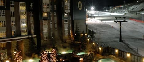 حمّام سباحة خارجي، حمّام سباحة مُدفَّأ