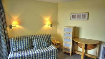 Fer et planche Ă repasser, Wi-Fi gratuit, draps fournis