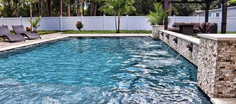 Pete's Place 9 Bedroom 7 Bath Tampa Resort