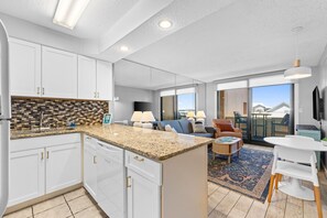 Interior - Steps to Private Beach! Heated pool-tennis-picklebal-shuffleboard. (Destin)