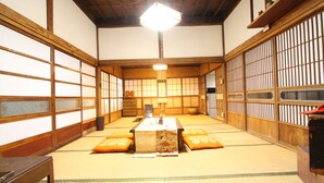 公寓 | 3 間臥室、書桌、遮光布/窗簾、熨斗/熨衣板