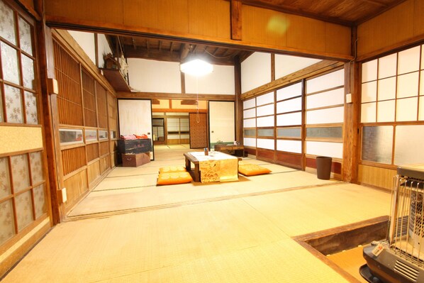 Apartment | 3 bedrooms, desk, blackout drapes, iron/ironing board - Fuji Sakura House (Fujikawaguchiko)
