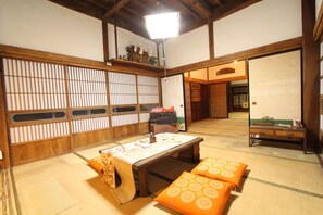 Apartment | 3 bedrooms, desk, blackout drapes, iron/ironing board - Fuji Sakura House (Fujikawaguchiko)