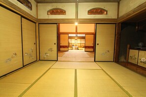 Apartment | 3 bedrooms, desk, blackout drapes, iron/ironing board - Fuji Sakura House (Fujikawaguchiko)