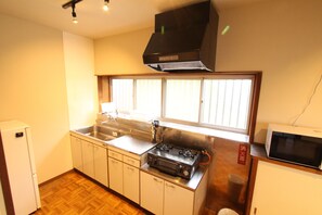 公寓 | 私人简易厨房 | 冰箱、微波炉、炉灶、茶具/咖啡用具