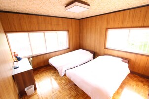 公寓 | 4 多间卧室、办公桌、熨斗/熨衣板、免费 WiFi