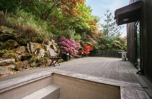 Phòng Suite (Gray) | Bồn tắm spa riêng