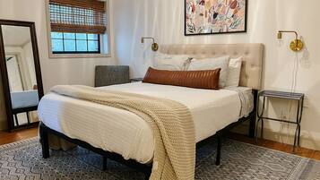 2 bedrooms, iron/ironing board, WiFi, bed sheets