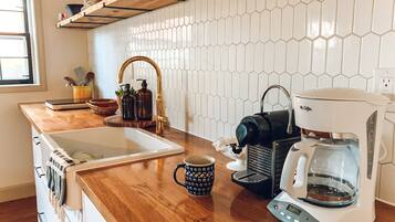 Fridge, microwave, coffee/tea maker, electric kettle