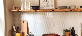 Steps to Lane And VT Campus Cozy 2 bed/2 bath Blacksburg Apartment