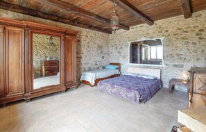 5 bedrooms, free WiFi