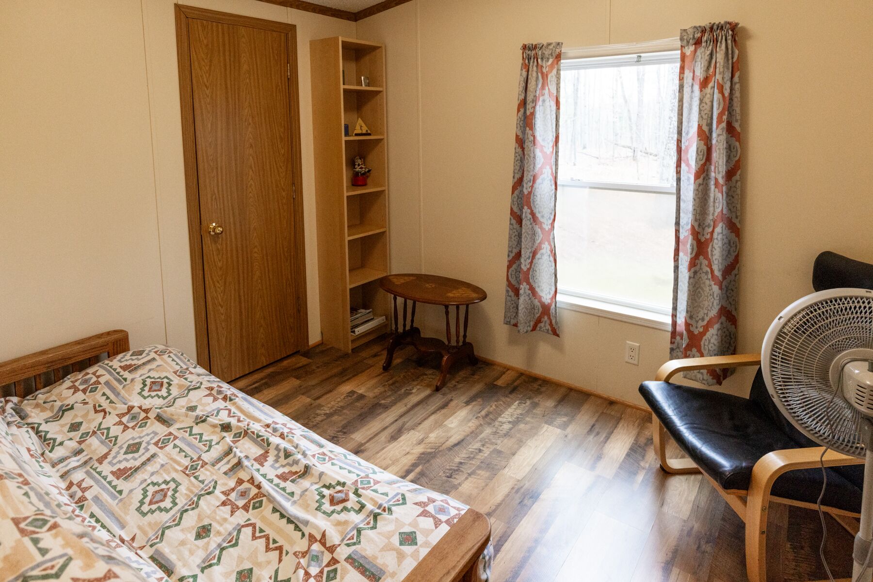 3 bedrooms, WiFi (free), bed sheets