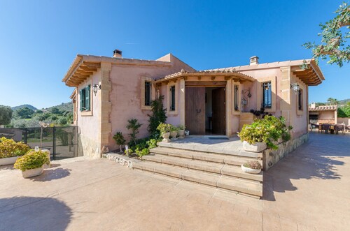 PULA VIÑAS - Traditional villa with private pool only 5 km from the beach Free WiFi